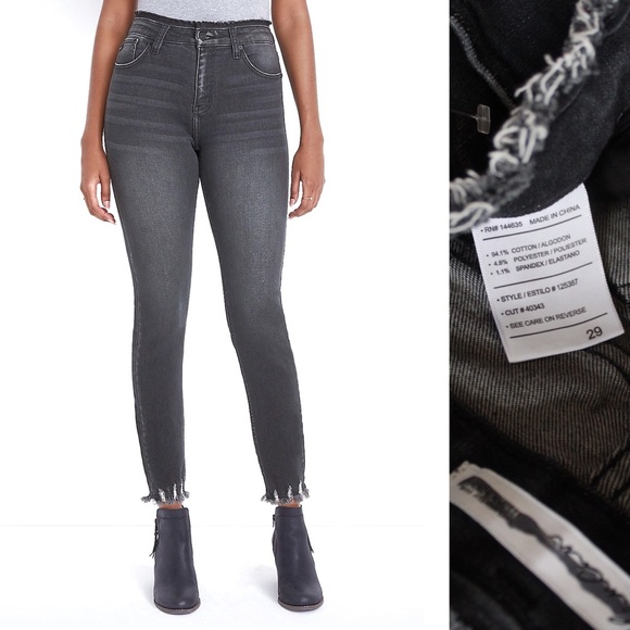 KanCan NWOT KanCan Skinny High Rise Frayed Waist and Hem Jeans 8 29 - Picture 2 of 10